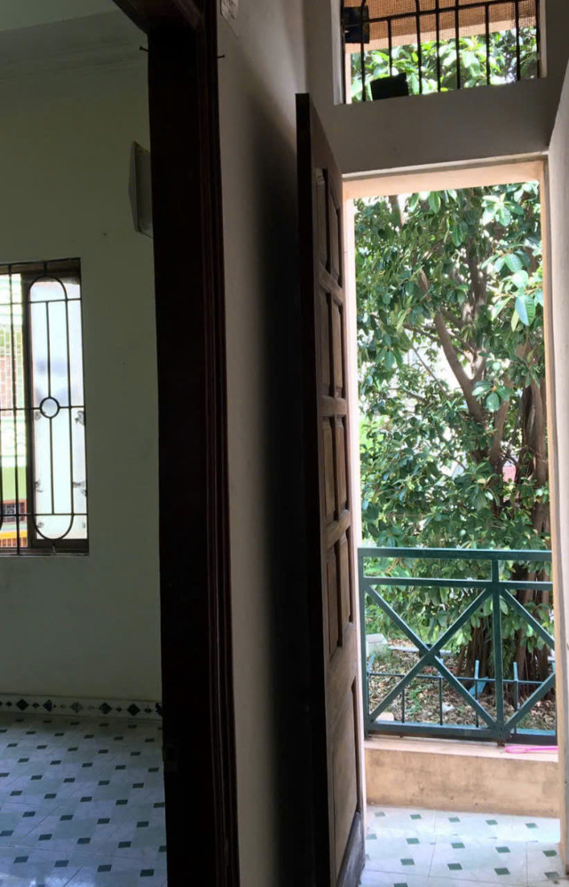 GIÁ ĐẦU TƯ, BÁN ĐẤT TẶNG NHÀ PHỐ NGUYỄN KHANG - 54M2, NHỈNH 9 TỶ