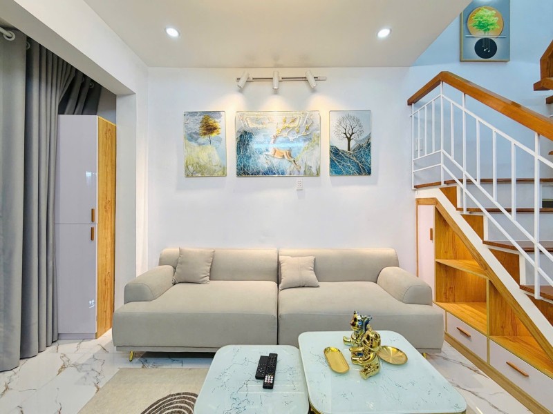 Chỉ 4,546 Tỷ – P.15, Tân Bình Nhà 2 Tầng Mới Đẹp – Hẻm Xe Hơi Sát Nhà