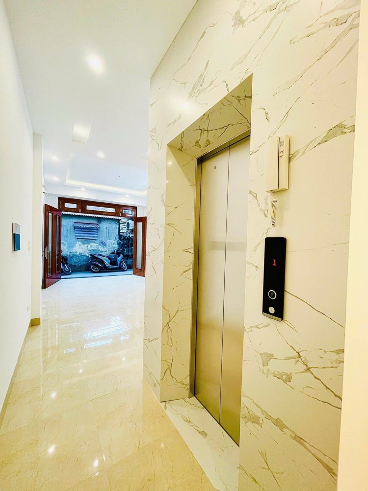 Nhà Phố Đại Từ-47m*6tầng*4mMT-Thang máy-Ngõ ô tô, View Hồ, Kinh doanh-Giá 13,8 tỷ