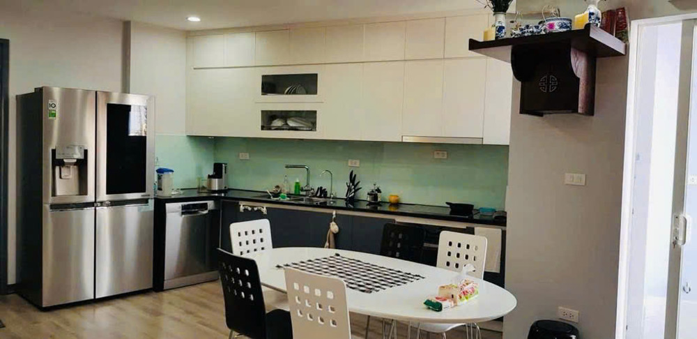 Gia đình mình đang sống tại căn hộ 72m² khu 34 Hoàng Cầu, Đống Đa, Hà Nội