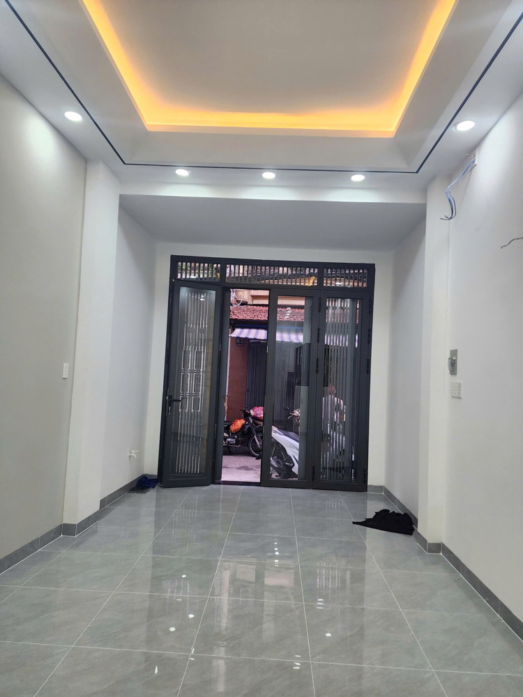 Nhà mới 2 lầu+ST hẻm xe Ford Dạ Nam P.Chánh Hưng P2Q8