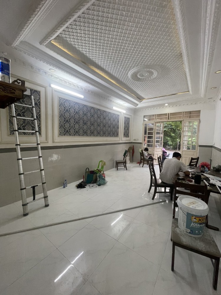 🔥 1) NHÀ MẶT TIỀN KHU TRUNG TÂM – GIÁ CHỈ 2.5 TỶ