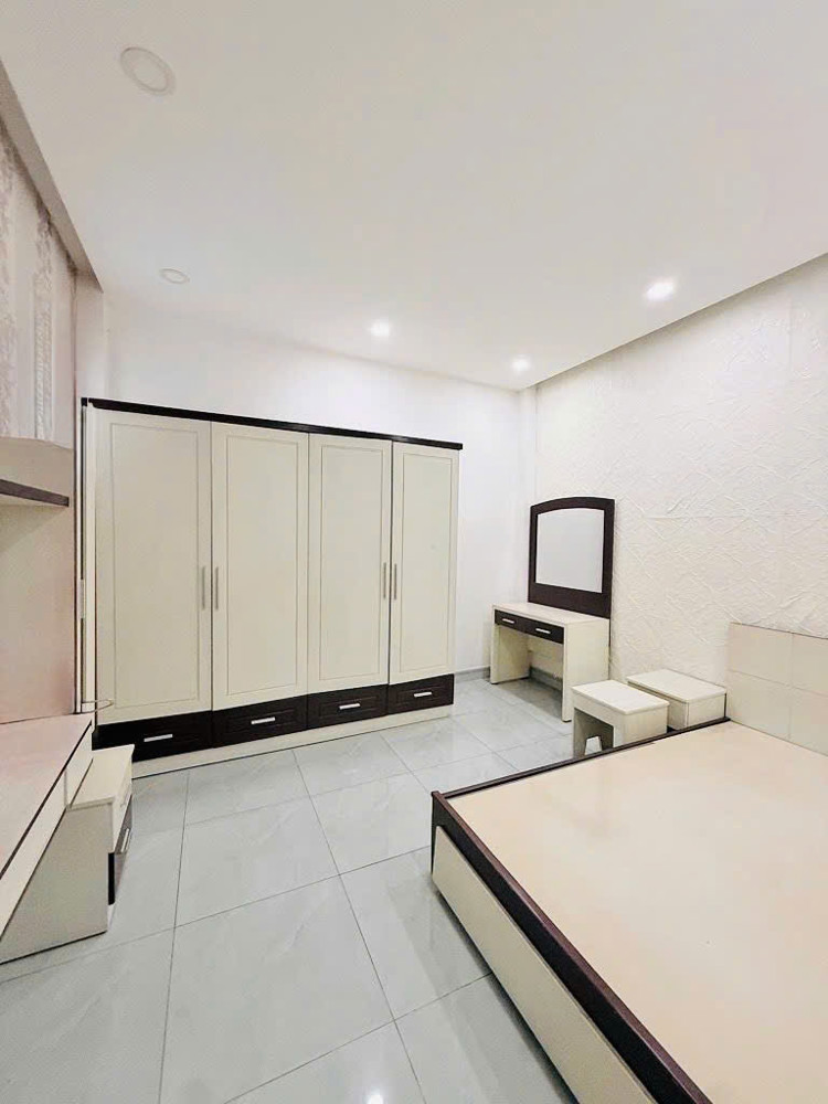 NHÀ ĐẸP P9 TÂN BÌNH – HXH 6M LẠC LONG QUÂN – 4 TẦNG – FULL NỘI THẤT SỊN – GIÁ 12.83 TỶ