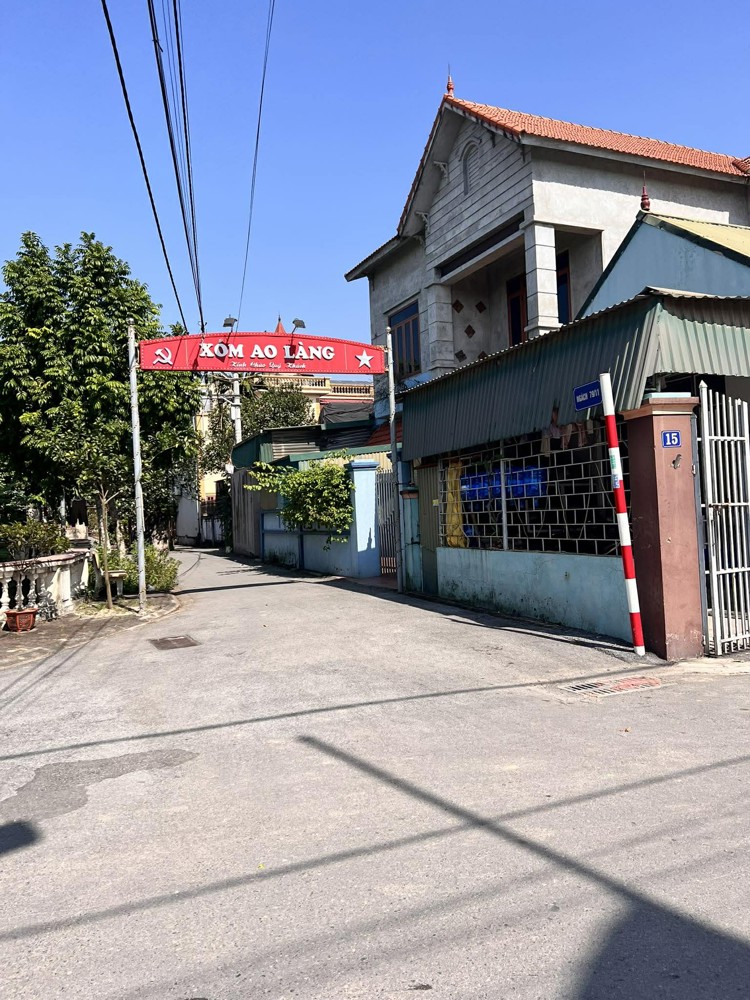 Chủ cần bán 69.5 m2 Dương Quang - Gia Lâm, giá chỉ 2.8 tỷ, lh 0985865658