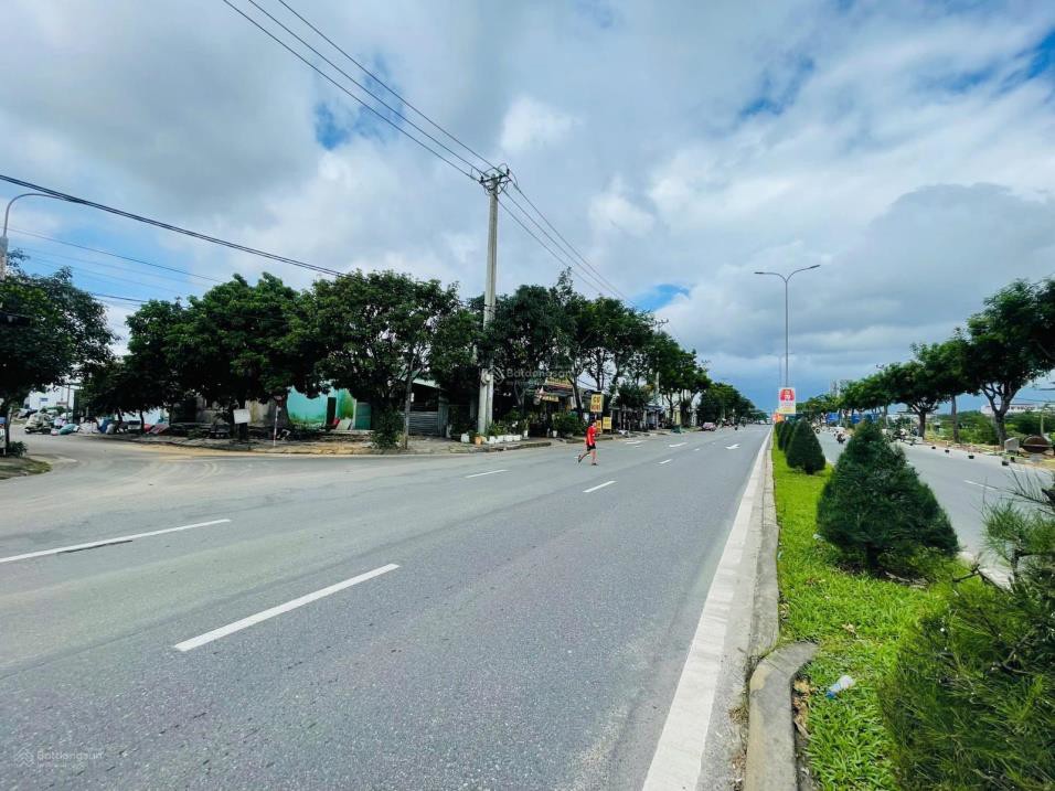 BÁN LÔ GÓC SIÊU VIP ĐƯỜNG 28m NGUYỄN LƯƠNG BẰNG & ĐÀM THANH 1