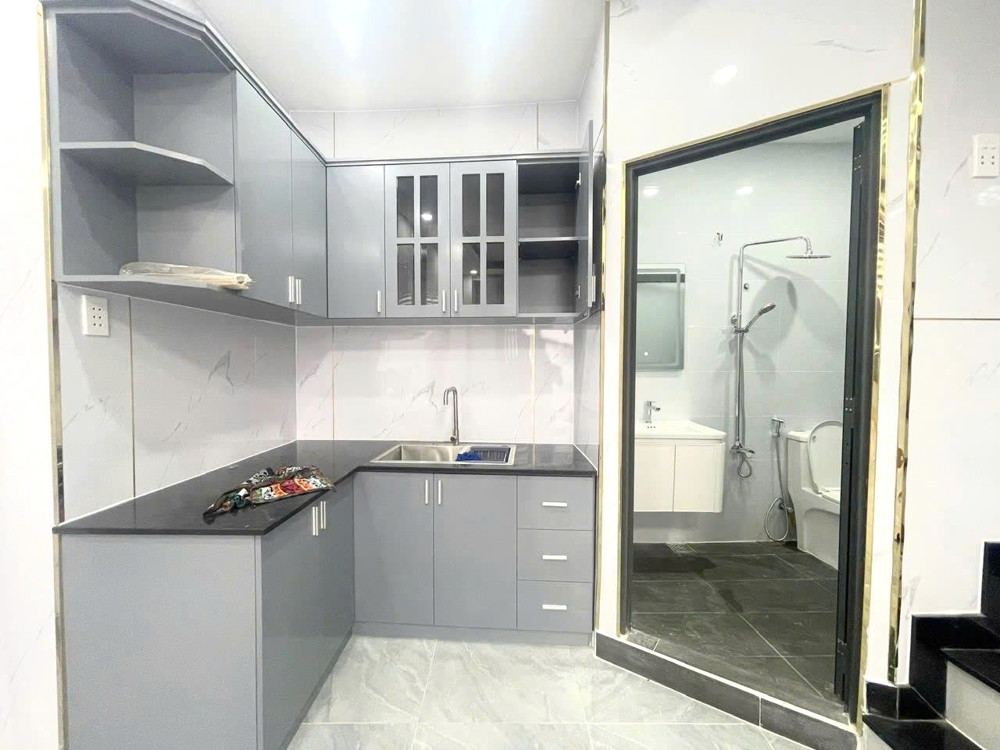 Nhà cách mặt tiền Đặng Chất 3 căn P.Chánh Hưng P2Q8