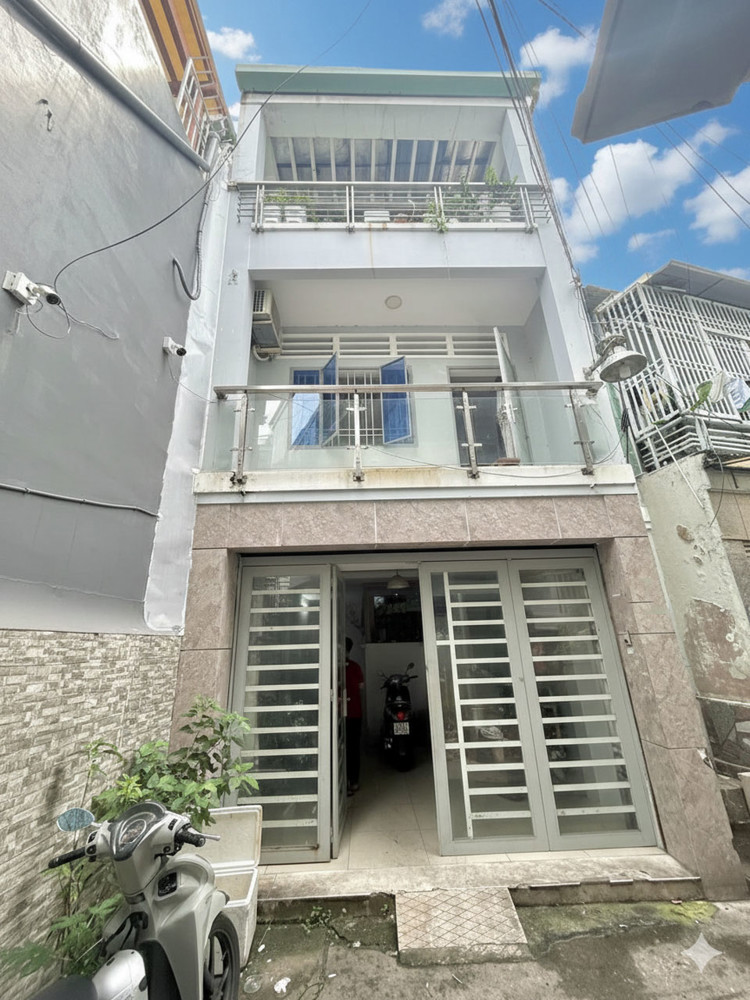 L1599 ⭐️ sát chợ Gò Vấp, SHR, Nở hậu, 3 tầng, 3.9x9m, 5.x tỷ