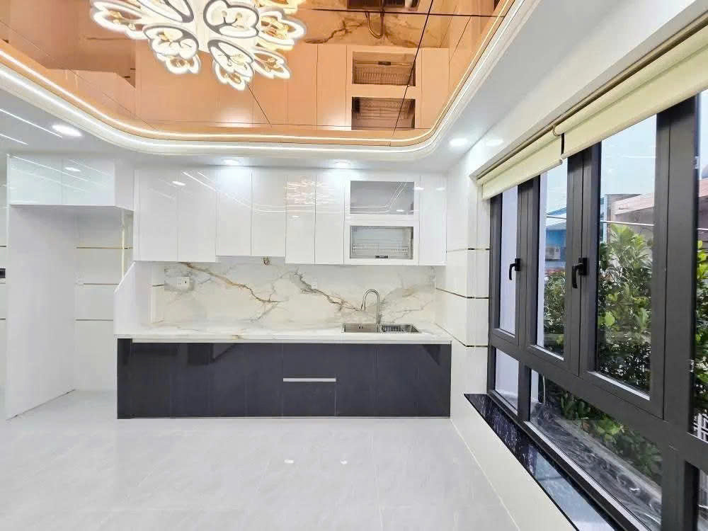 THIẾT KẾ ĐẸP FULL NỘI THẤT – LÊ VĂN QUỚI – HXH TRÁNH – 5 TẦNG MỚI – 44M² – NHỈNH 6 TỶ