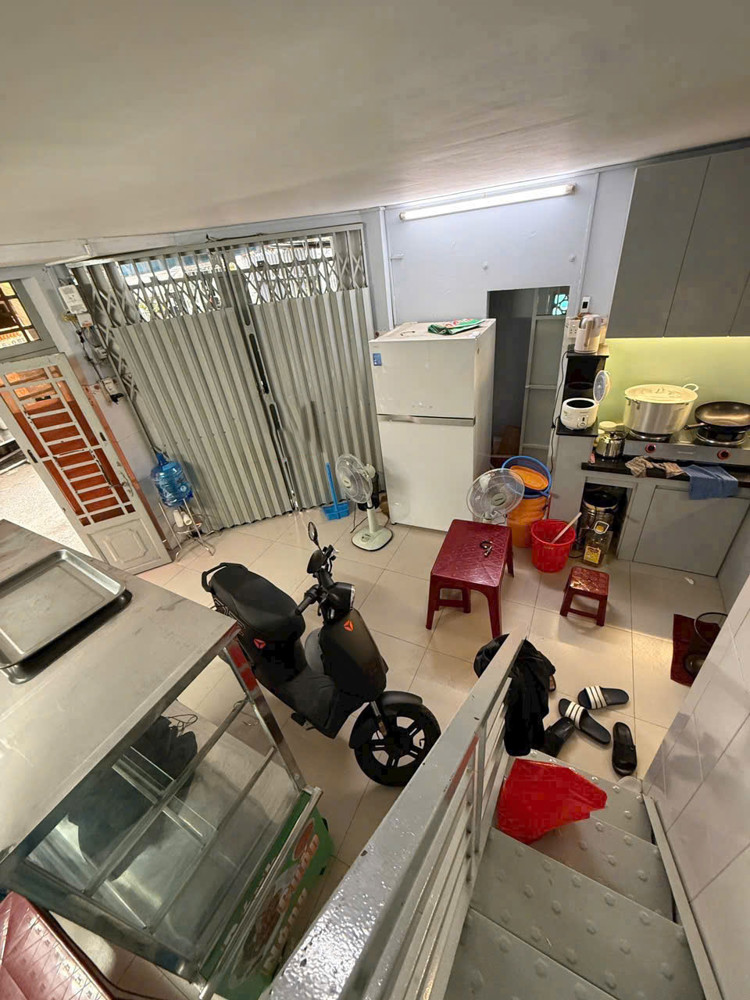 L1600 ⭐ 30M Ra Mt Hoàng Hoa Thám, Shr, Lô Góc, Hxt, 2 Tầng, 5.4X5.4m, 4.X Tỷ