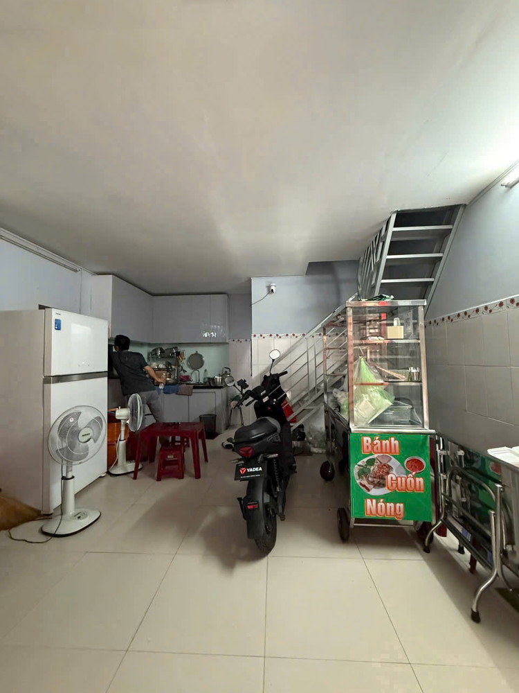 L1600 ⭐ 30M Ra Mt Hoàng Hoa Thám, Shr, Lô Góc, Hxt, 2 Tầng, 5.4X5.4m, 4.X Tỷ