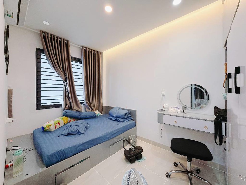 CĂN GÓC THE SUN – 4 TẦNG – SIÊU THOÁNG – 7.7 TỶ