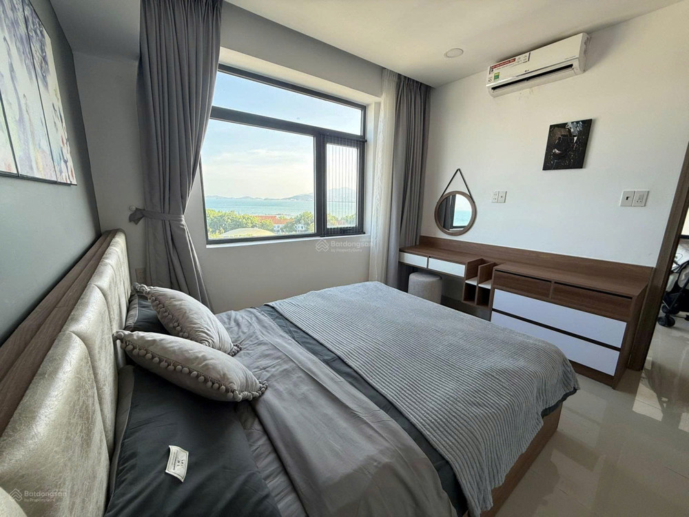 Bán căn hộ Napoleon Castle 1 - Căn duy nhất trục số 10, tầng 12 - 3 PN, view biển