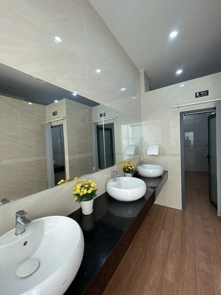 cho thuê nhà mặt tiền đường đỗ bá ngũ hành sơn đà nẵng lô đôi góc 2 tầng 180 m2