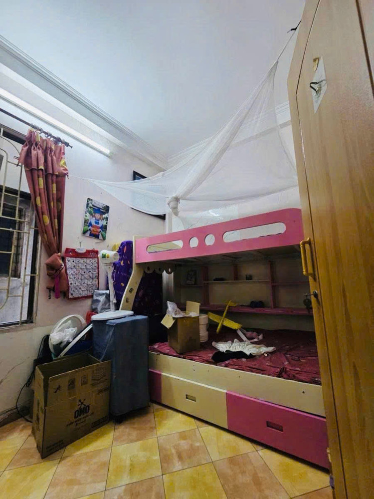 HÀNG HIẾM - NHÀ DÂN XÂY -  VỊ TRÍ ĐẸP - CĂN GÓC - 2 NGỦ - GẦN PHỐ- Phố 8/3, 18m x 4 tầng. Mặt tiền