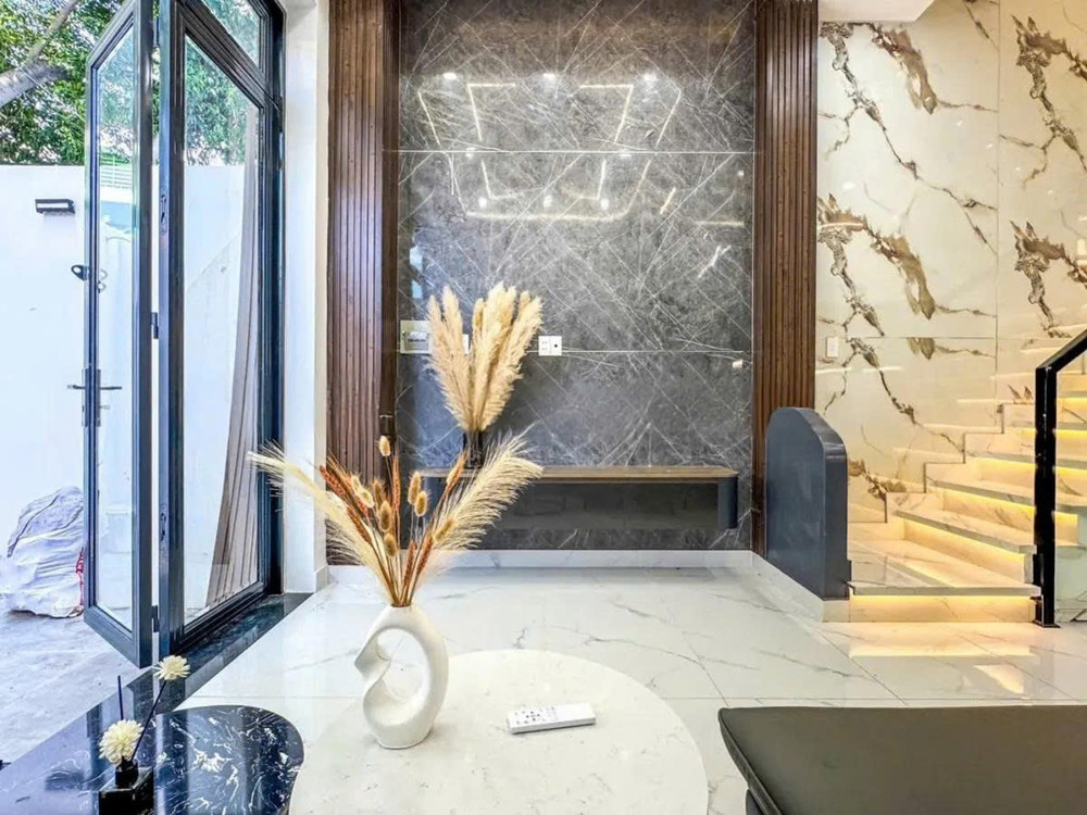 NHÀ XÂY MỚI, FULL  NỘI THẤT  – KHU VIP HƯƠNG LỘ 2 –  BÌNH TÂN – HẺM 6M – DT 40M² – NHỈNH 4 TỶ