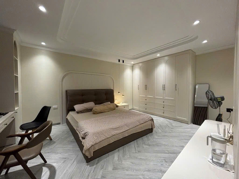 BÁN NHÀ NGUYỄN VĂN CỪ LONG BIÊN, OTO ĐỖ CỬA,THANG MÁY, MỚI TINH,52M NHỈNH12 TỶ