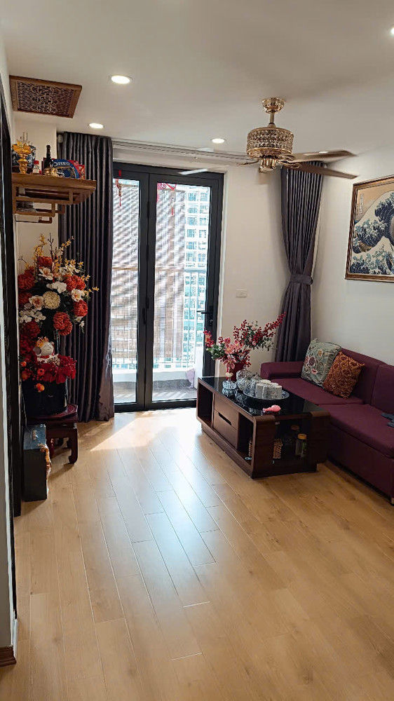 Bán căn hộ chung cư T&T120 Định Công, SĐCC, 60m2, 2PN, 1 vệ sinh, giá 6.2 tỷ