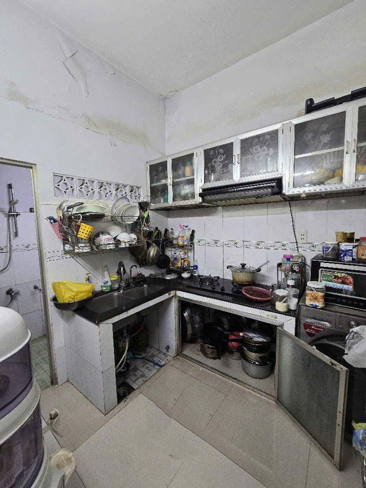 L1612 ⭐️⭐️ sát Trần Văn Quang Âu Cơ, SHR, Nở hậu, 2 tầng, 2.6x16m, 5.x tỷ