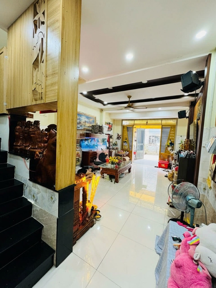 L1615 ⭐⭐ Sát Trần Văn Quang Âu Cơ, Shr, Nở Hậu, 2 Tầng, 4.4X11m, 5.X Tỷ