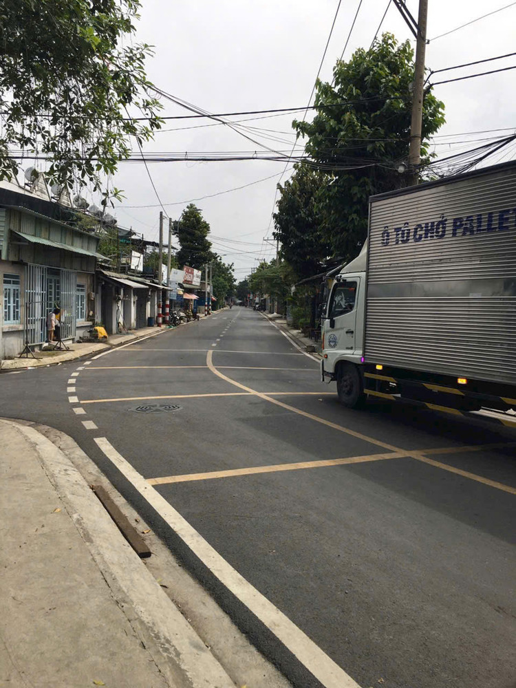 NHÀ XƯỞNG (13.5x40) MẶT TIỀN ĐƯỜNG CONTER DƯƠNG CÔNG KHI – HÓC MÔN