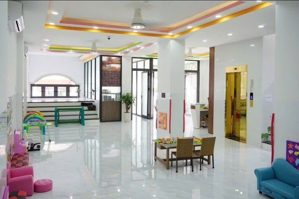 Bán tòa nhà mặt tiền đường Lê Chân, trung tâm P. Phước Tân, thành phố Nha Trang.
Cần bán tòa nhà