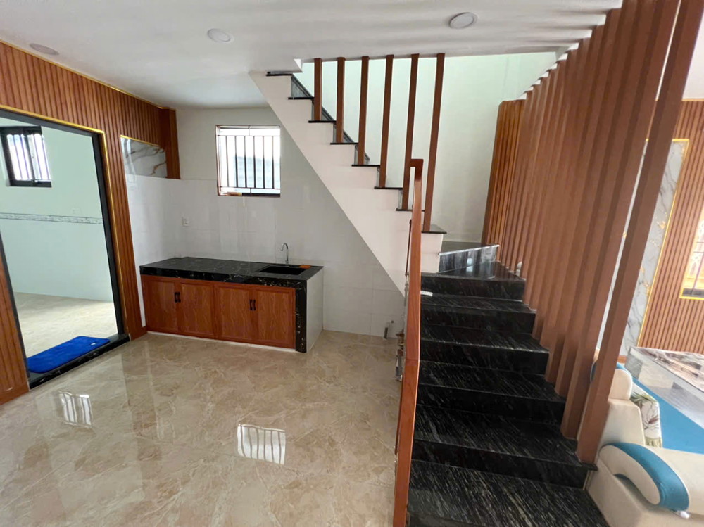 Nhà mới 3.6x12.5m hẻm 372 Tùng Thiện Vương P13Q8 Full nội thất