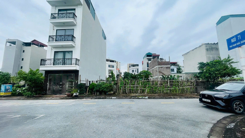 BÁN 90M2  Đất phân lô TDC Giang Biên, mặt tiền 4.9m, 21.3 tỷ Long Biên- Hà Nội