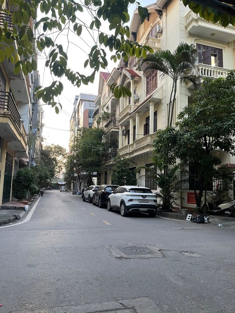 Bán nhà Khu Đô thị Đại Kim (Nguyễn Cảnh Dị)-60m*5tầng, Lô góc, 3 thoáng- Giá 22,8tỷ