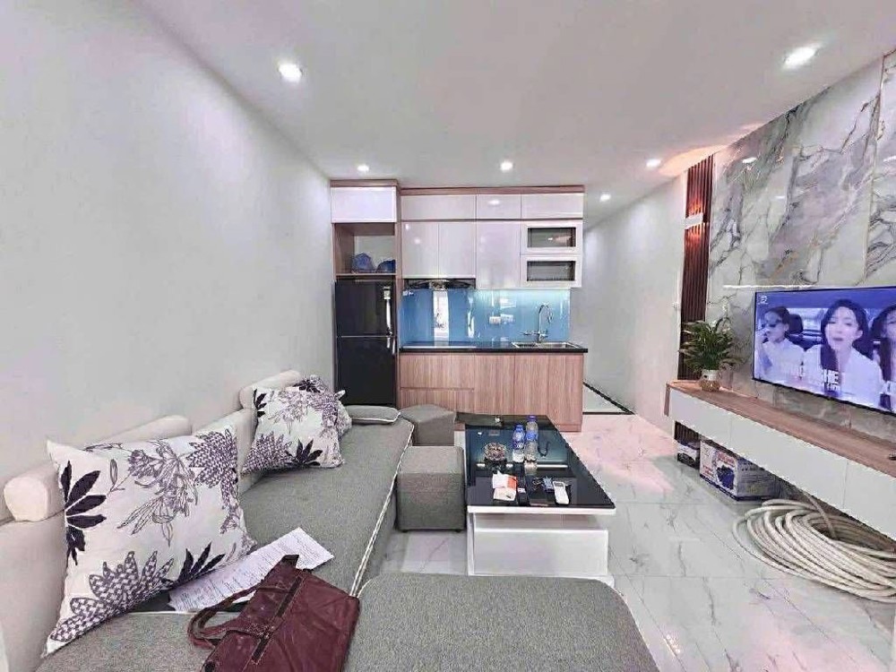 bán tập thể tầng 1 mai dịch cầu giấy DT 48/60m giá 5,5 tỷ-ô tô tránh đỗ cửa,cách phố 20m