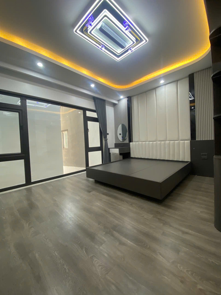 Bán nhà Nguyễn Văn Cừ – Ngọc Lâm – Long Biên