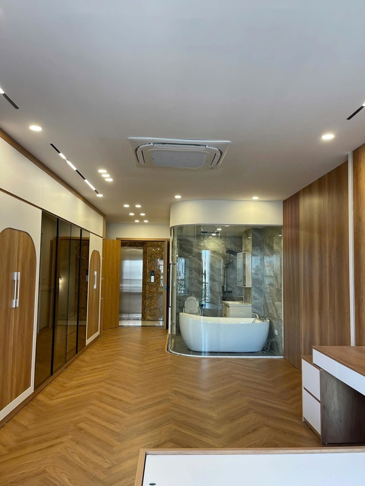 nhà đẹp Thạch Bàn, 6 tầng thang máy, vỉa hè, ôtô tránh, kinh doanh, full nội thất