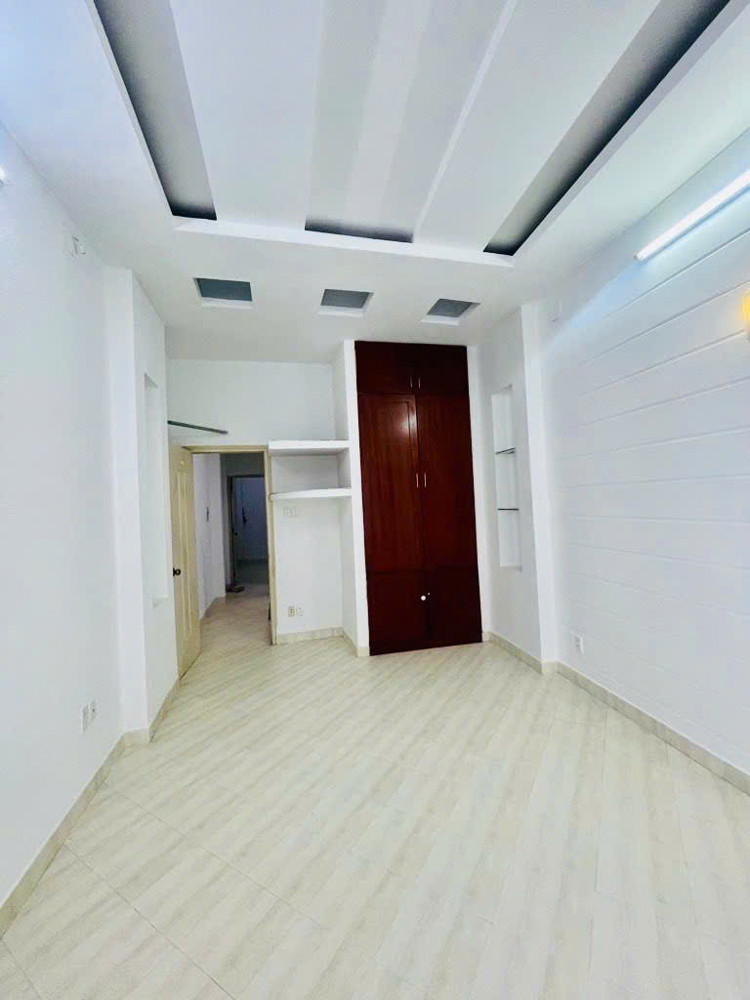 TÂN BÌNH – NHÀ ĐẸP LÊ VĂN HUÂN – GẦN GA T3 – 3 TẦNG – DTSD 115.7M² – GIÁ MỀM 7.92 TỶ