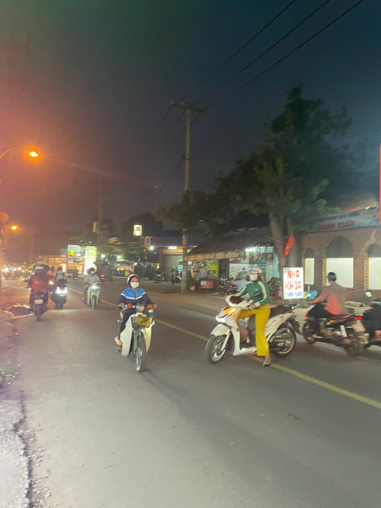 Bán nhà mặt tiền 8x40 m giá 17,5 tỷ Đường Hà Huy Giáp