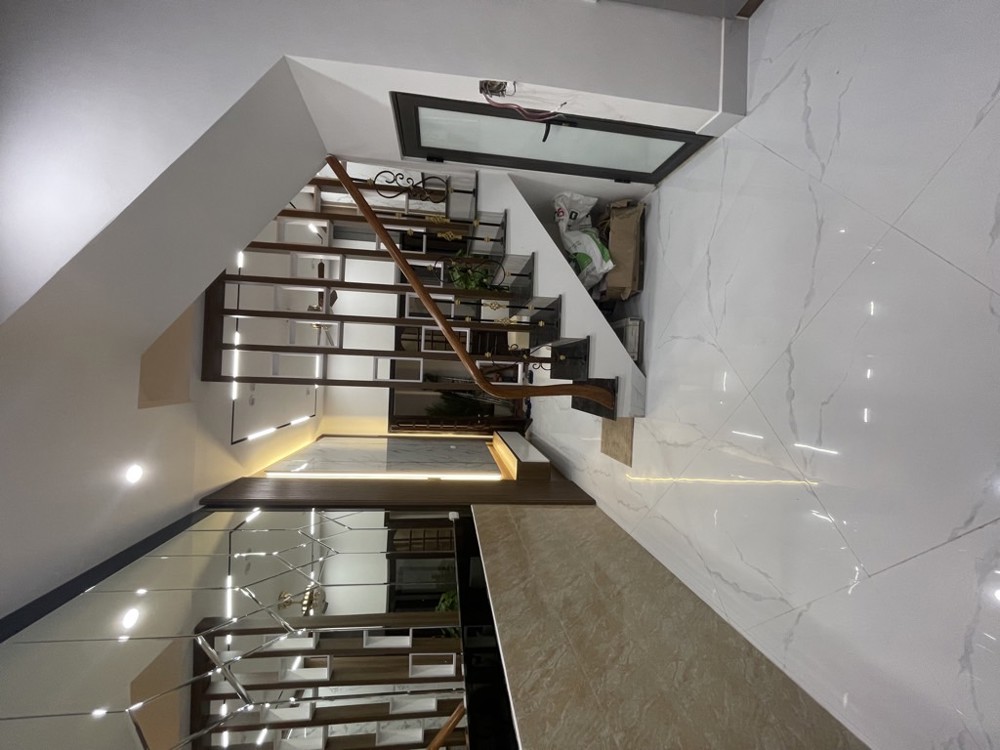 Trần Khát Chân – 40m – 5 Tầng – Giá 8,1 Tỷ