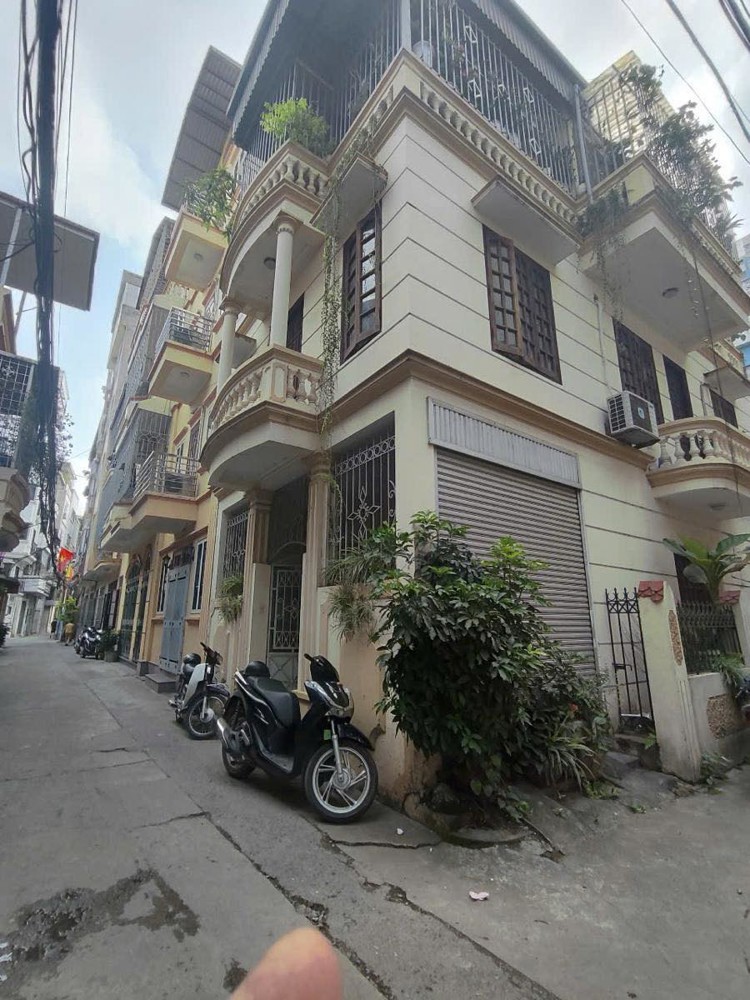 Phân lô Cầu Giấy, gara ô tô, ngõ thông kinh doanh, 75m, 25 Tỷ