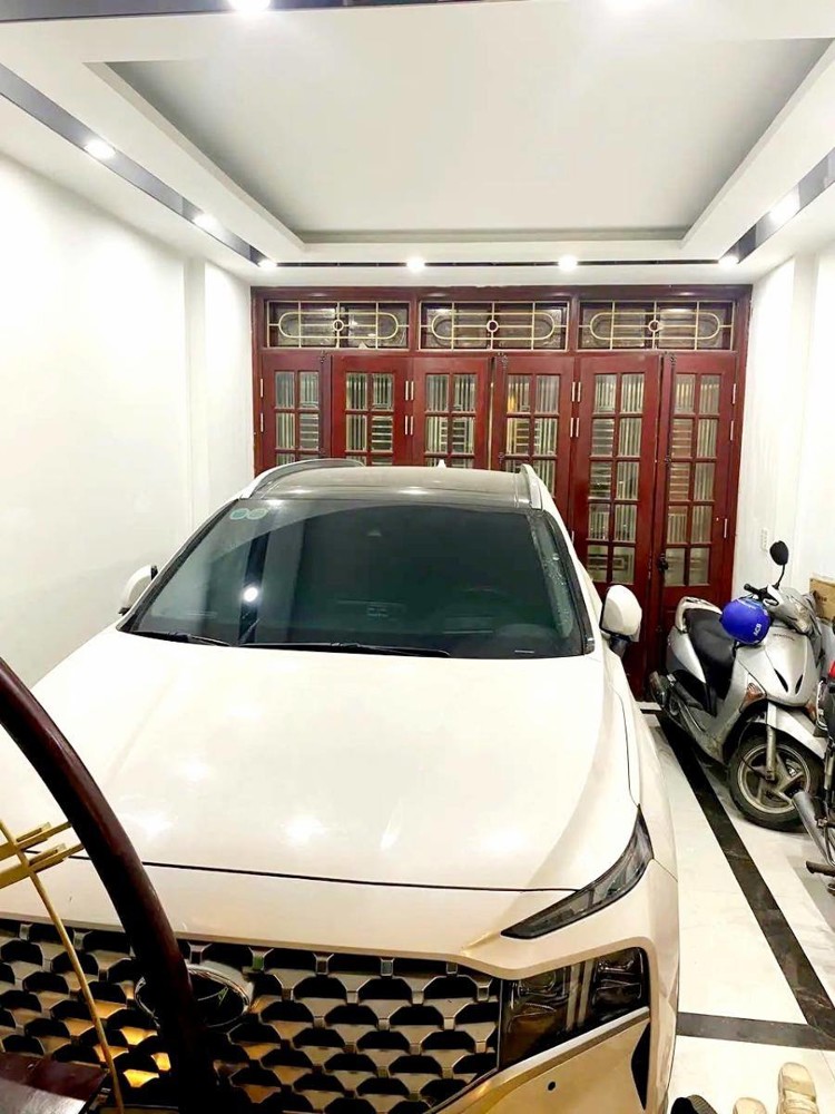 Phân lô Cầu Giấy, gara ô tô, ngõ thông kinh doanh, 75m, 25 Tỷ