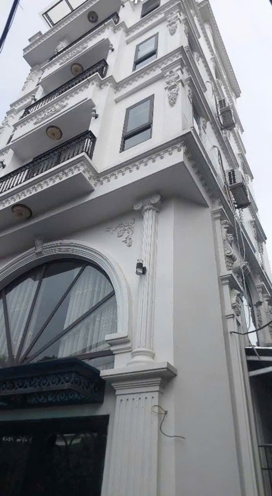 CHÍNH CHỦ Cần Bán Căn Nhà 2 Mặt Tiền 4 Tầng Ngõ 264 Ngọc Thụy, Long Biên, Hà Nội