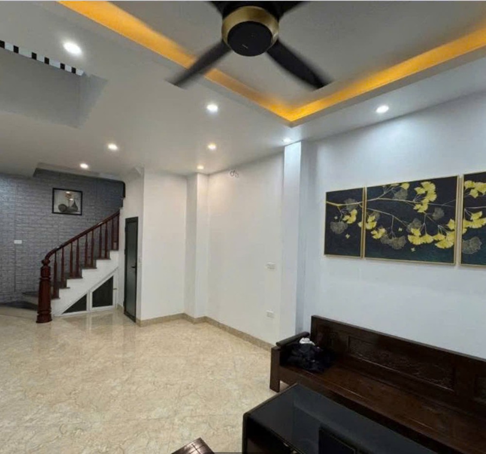 CHÍNH CHỦ Cần Bán Căn Nhà 2 Mặt Tiền 4 Tầng Ngõ 264 Ngọc Thụy, Long Biên, Hà Nội