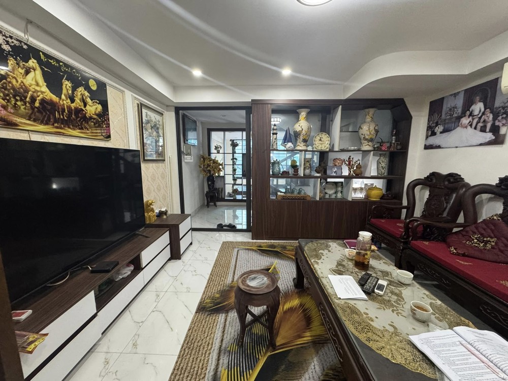 Bán nhà Phố Vũ Tông Phan-38m*5tầng*4m mặt tiền; gần phố, trường, chợ- Giá 10,3 tỷ