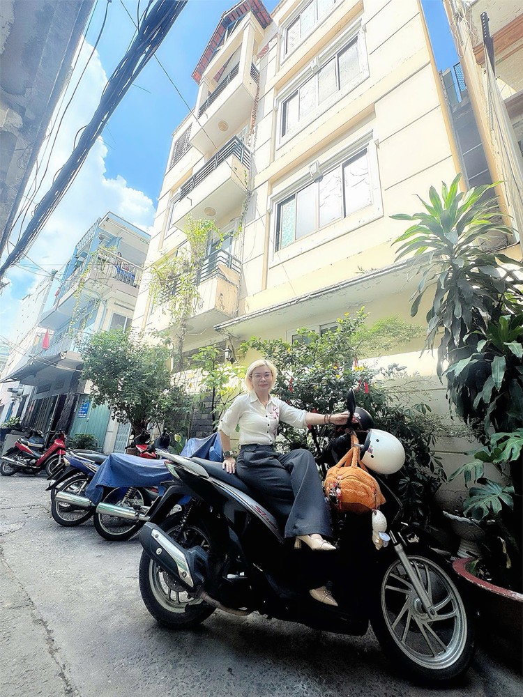 CHÍNH CHỦ CHƯA QUA ĐẦU TƯ - MẶT TIỀN HẺM XE HƠI ĐƯỜNG CÔ GIANG, QUẬN 1 - NGANG LỚN HIẾM 10M