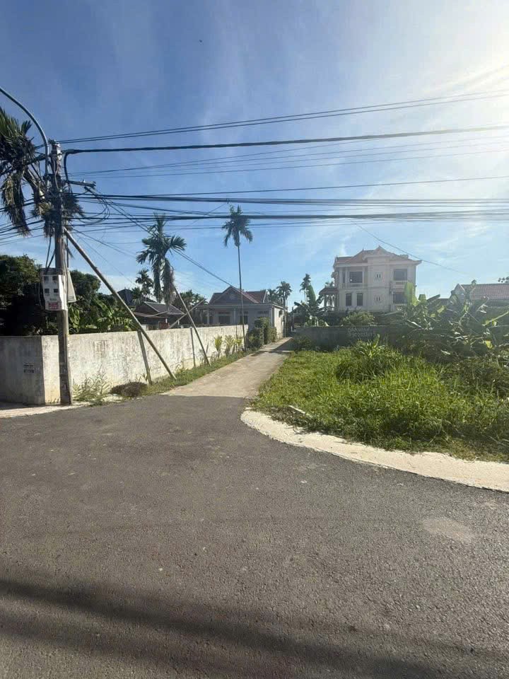 Lô góc 69.4m² – mặt đường 7m hiếm tại Hợp Đức, giá chỉ 1.8xx tỷ  ZALO 0567 222 555