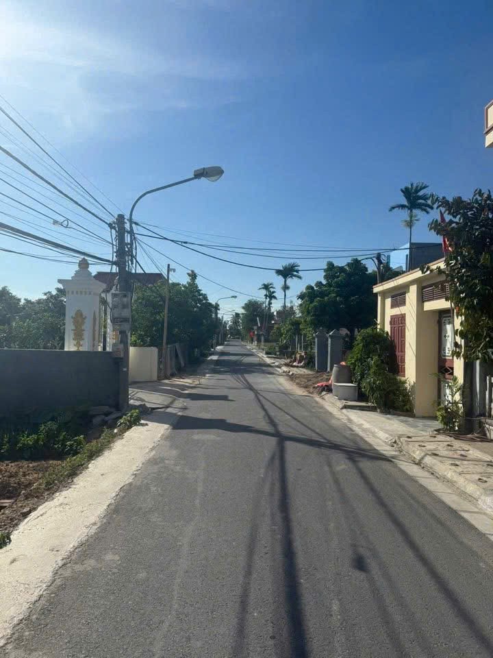 Lô góc 69.4m² – mặt đường 7m hiếm tại Hợp Đức, giá chỉ 1.8xx tỷ  ZALO 0567 222 555