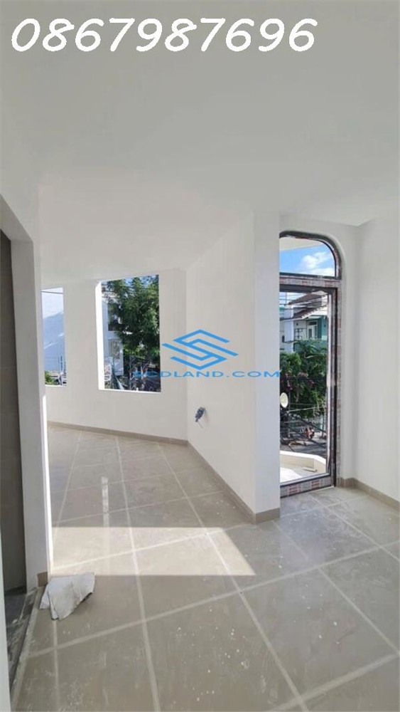 Bán Căn Góc 2 Mặt Tiền Trung Tâm Nha Trang – Nhà 4 Tầng + Tum – Giá 8 Tỷ