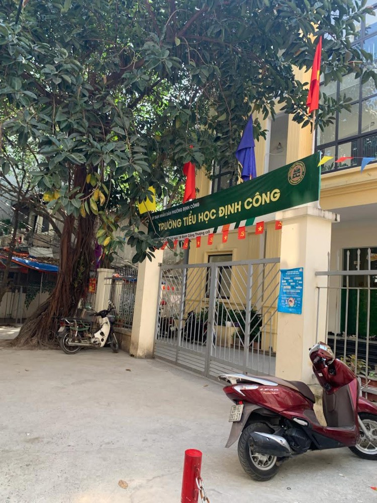 Bán nhà Phố Trần Hoà-58m*4,5tầng; ngõ thông ô tô đỗ cửa; gần trường, chợ- Giá 14,7 tỷ