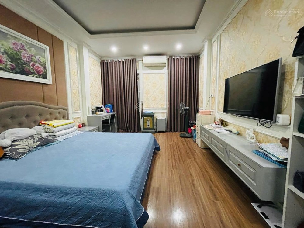 Bán nhà Phố Trần Hoà-58m*4,5tầng; ngõ thông ô tô đỗ cửa; gần trường, chợ- Giá 14,7 tỷ