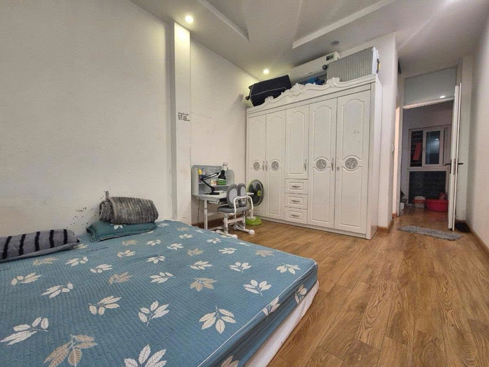 Bán nhà Phố Định Công-46m*4,5tầng; ngõ thông ô tô; gần trường, chợ- Giá 13,2 tỷ