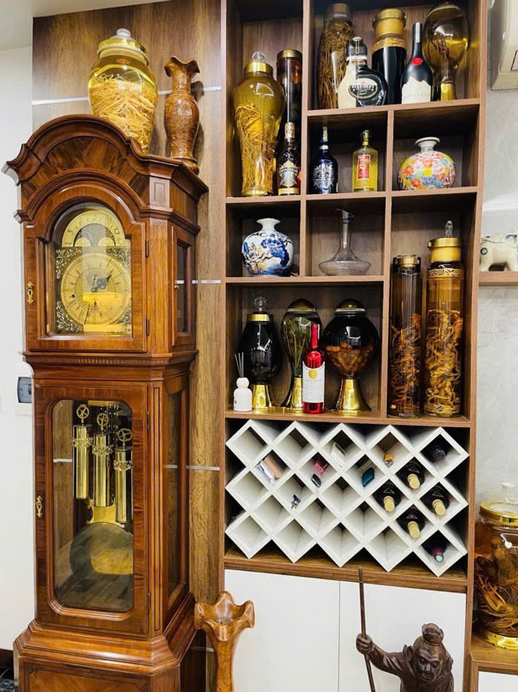 Bán Nhà Lạc Long Quân, 40m, 5 tầng,xây chắc chắn! oto 7 chỗ ngủ trong nhà!