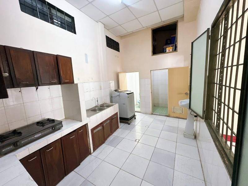 Bán nhà đường Chu Văn An, Hiệp Phú, Q9, TP HCM. DT 96m2, 2PN, SH. Giá 6.9 tỷ. LH: 0933125879