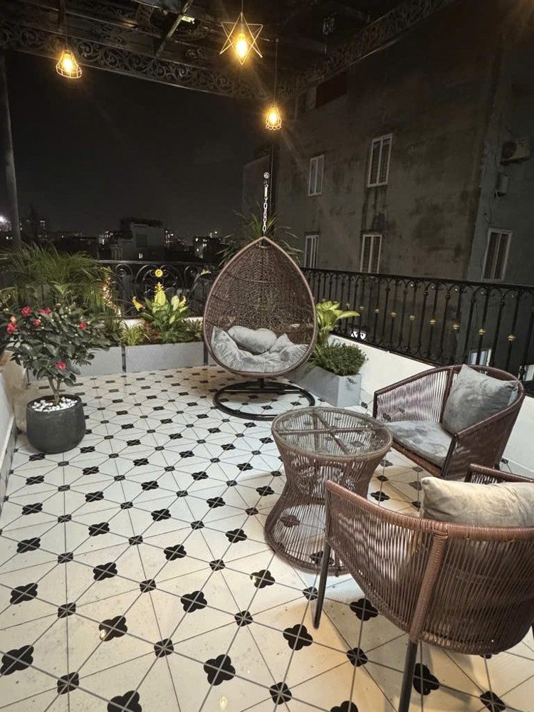 Bán nhà Hào Nam, 7 Tầng, Thang Máy, Gần Mặt Phố, Giá: 13.65 Tỷ, Lh: 0396935190