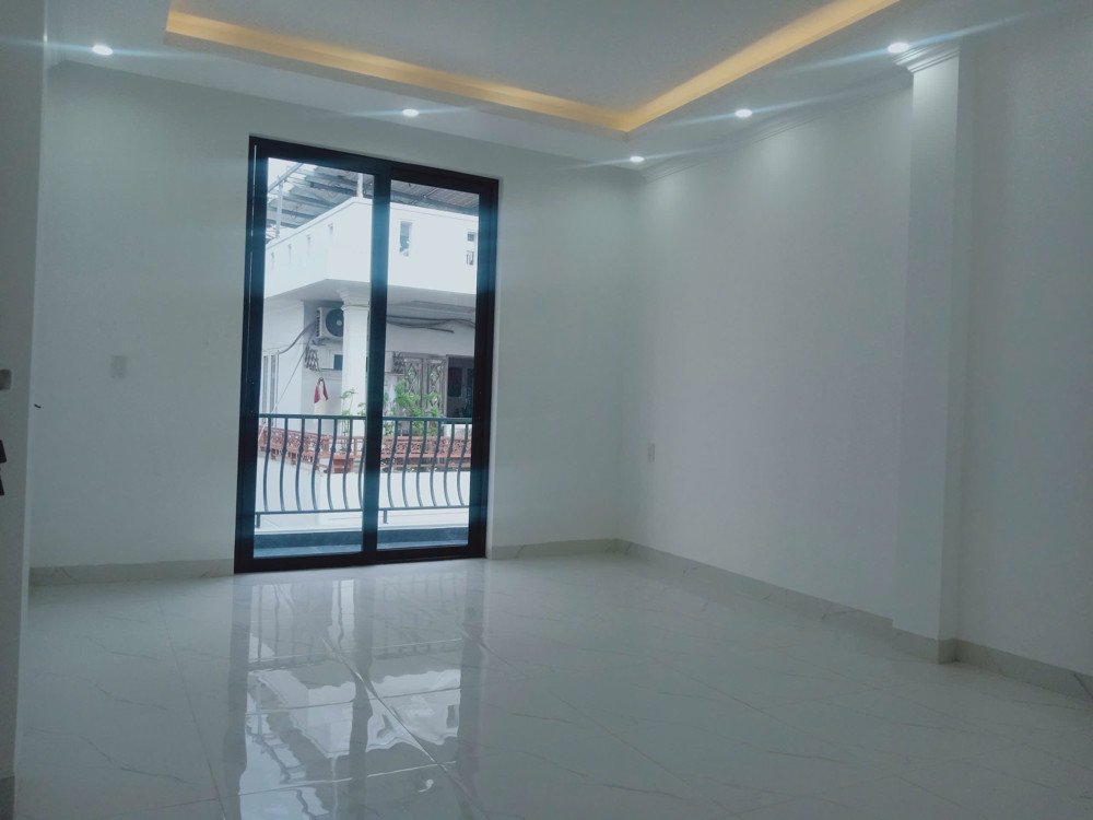 Bán Nhà 4 Tầng Độc Lập - Ô Tô Đỗ Cửa - Trung Tâm Đà Nẵng, Ngô Quyền, Hải Phòng. Dt 60m2 Hướng nam